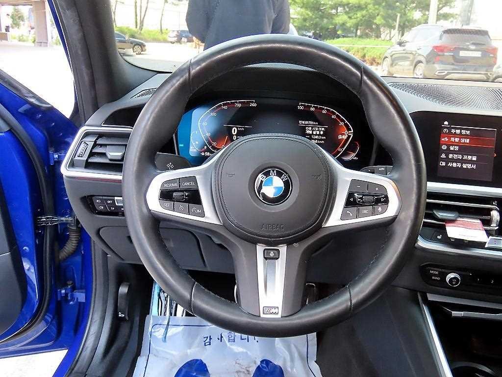 BMW 3시리즈 3시리즈 (G20) 320d M 스포츠 이미지 8