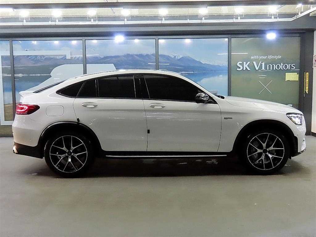 벤츠 GLC 클래스 GLC클래스 X253 AMG GLC 43 4MATIC 쿠페 이미지 3
