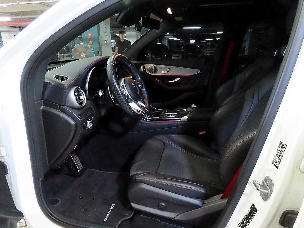 벤츠 GLC 클래스 GLC클래스 X253 AMG GLC 43 4MATIC 쿠페 이미지 6
