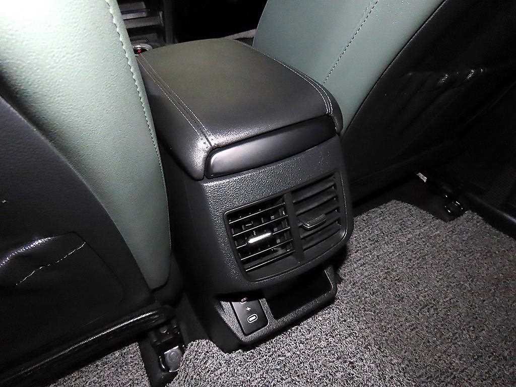 기아 셀토스 더 뉴 셀토스 가솔린 1.6 터보 4WD 그래비티 이미지 15