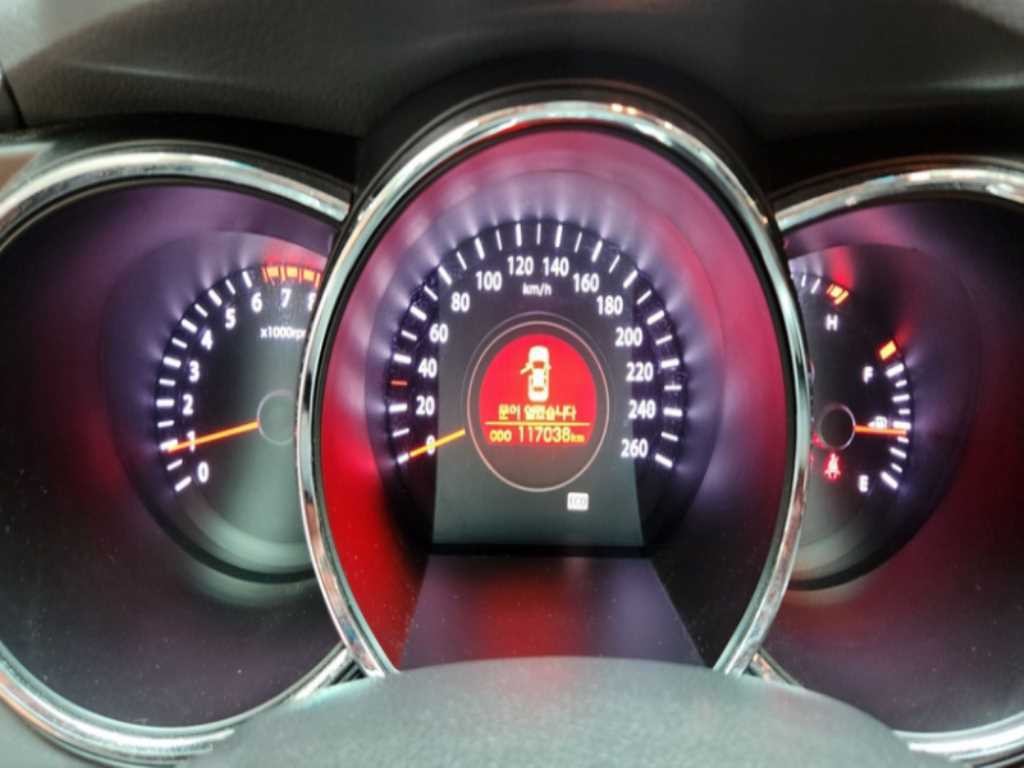 기아 K5 LPI 2.0 럭셔리 이미지 4