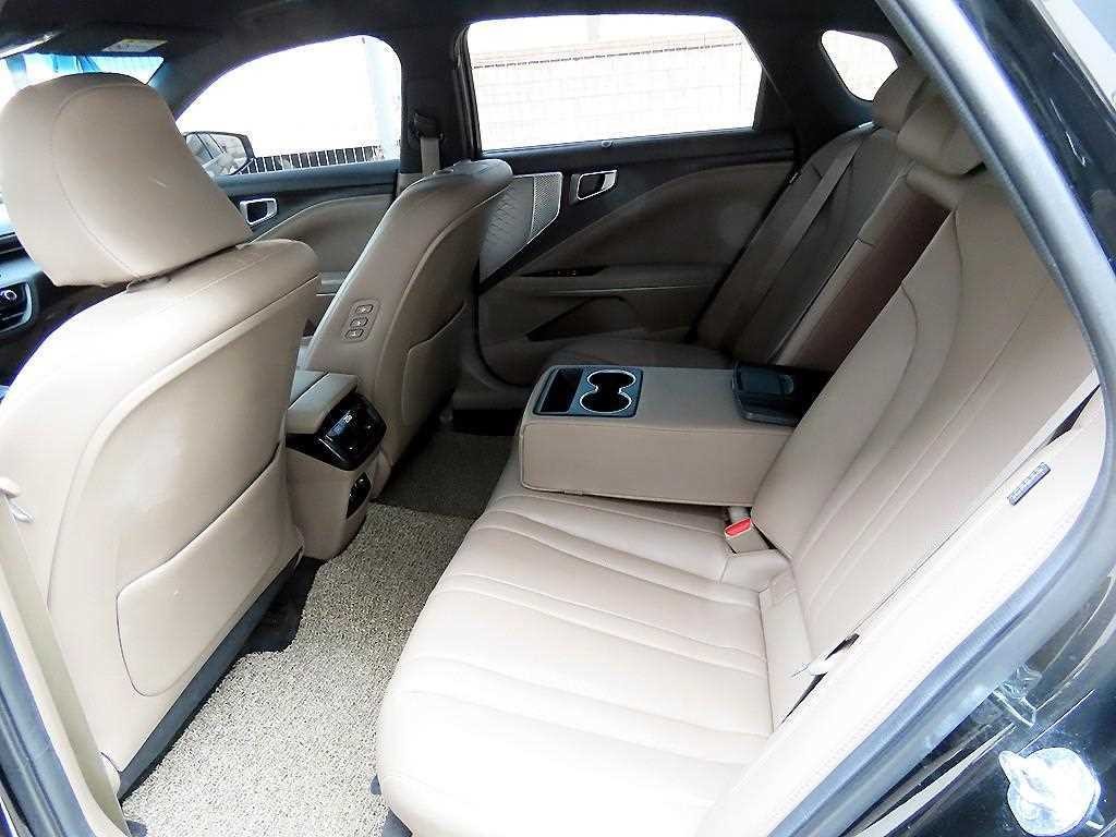 기아 K8 2.5 2WD 노블레스 이미지 6