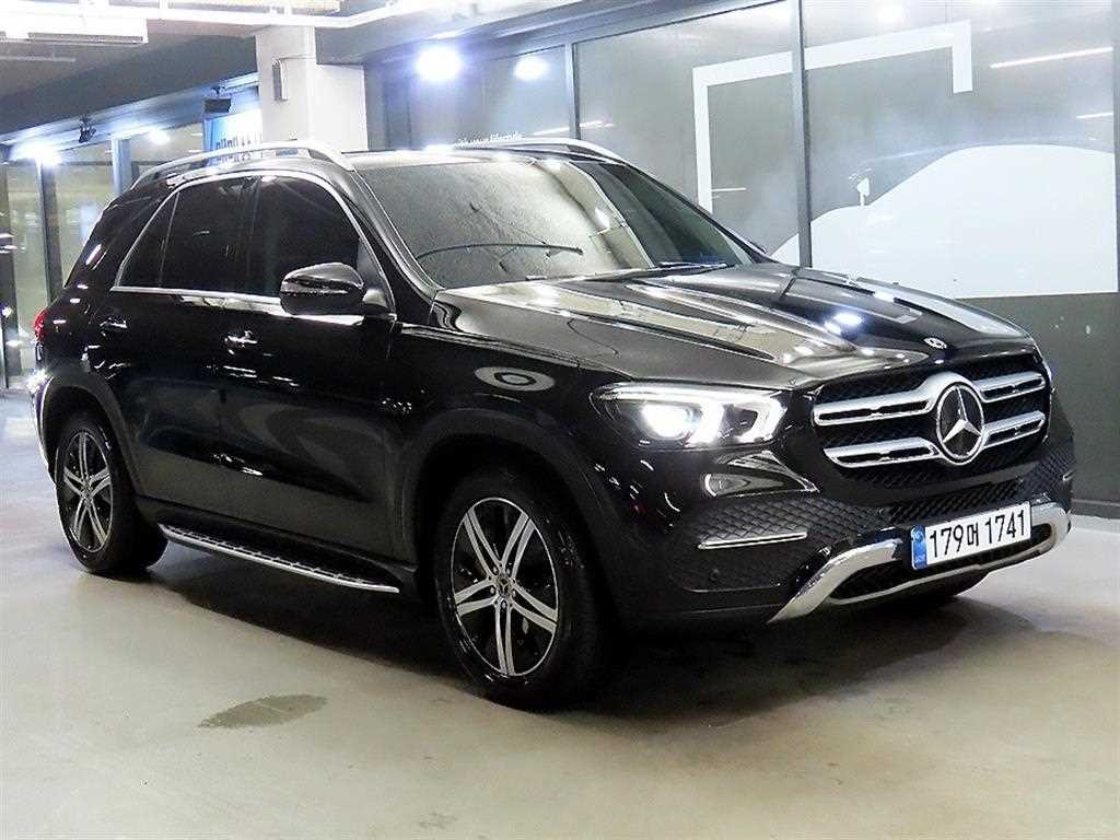벤츠 GLE 클래스 GLE 클래스 W167 GLE 300d 4MATIC 이미지 1