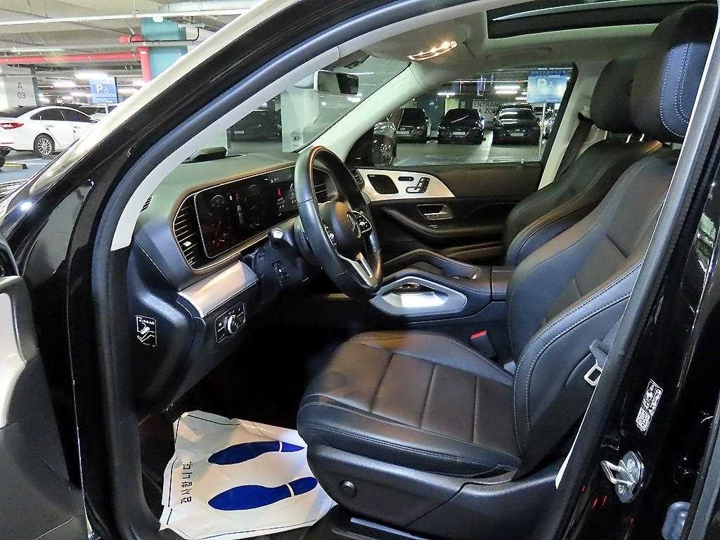 벤츠 GLE 클래스 GLE 클래스 W167 GLE 300d 4MATIC 이미지 6