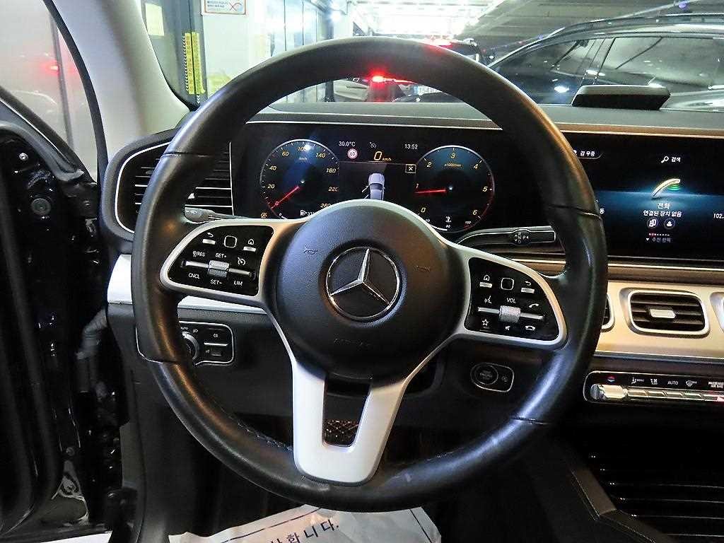 벤츠 GLE 클래스 GLE 클래스 W167 GLE 300d 4MATIC 이미지 8
