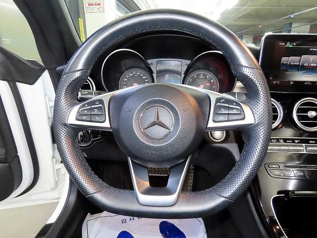 벤츠 C 클래스 C클래스 W205 C200 카브리올레 이미지 11