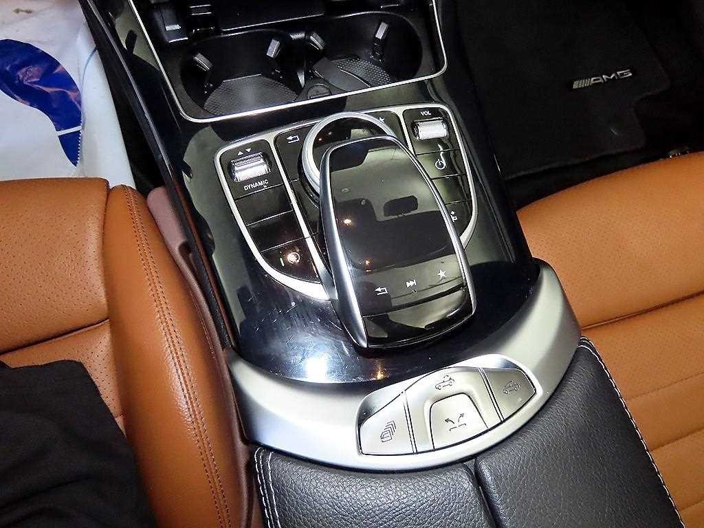벤츠 C 클래스 C클래스 W205 C200 카브리올레 이미지 15