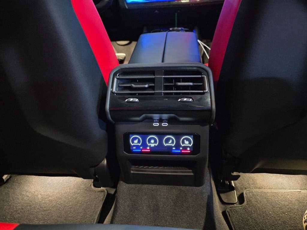 BMW 5시리즈 M5 7세대 4.4 투어링 이미지 14