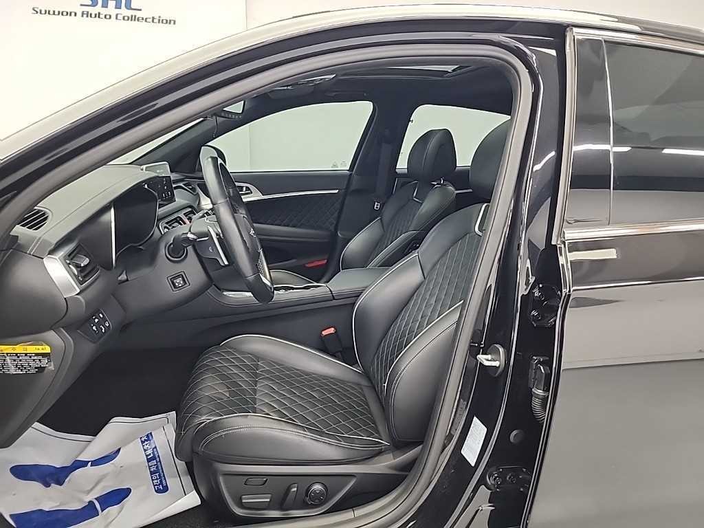 제네시스 G70 2.0T AWD 스포츠 패키지 이미지 11