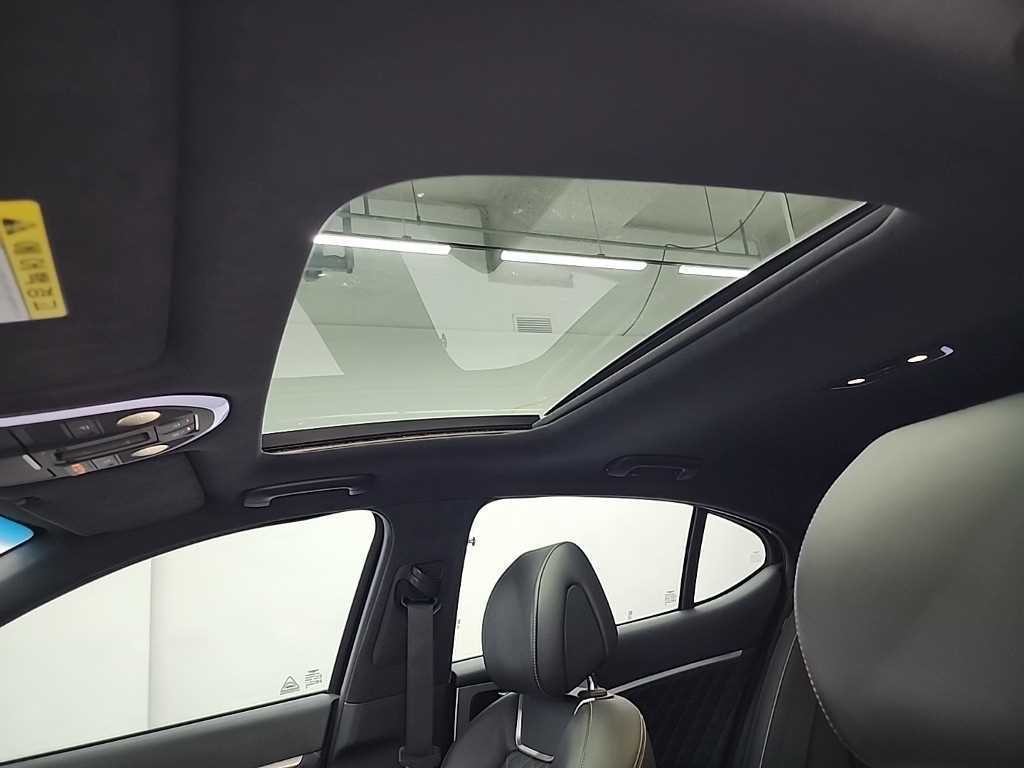제네시스 G70 2.0T AWD 스포츠 패키지 이미지 15