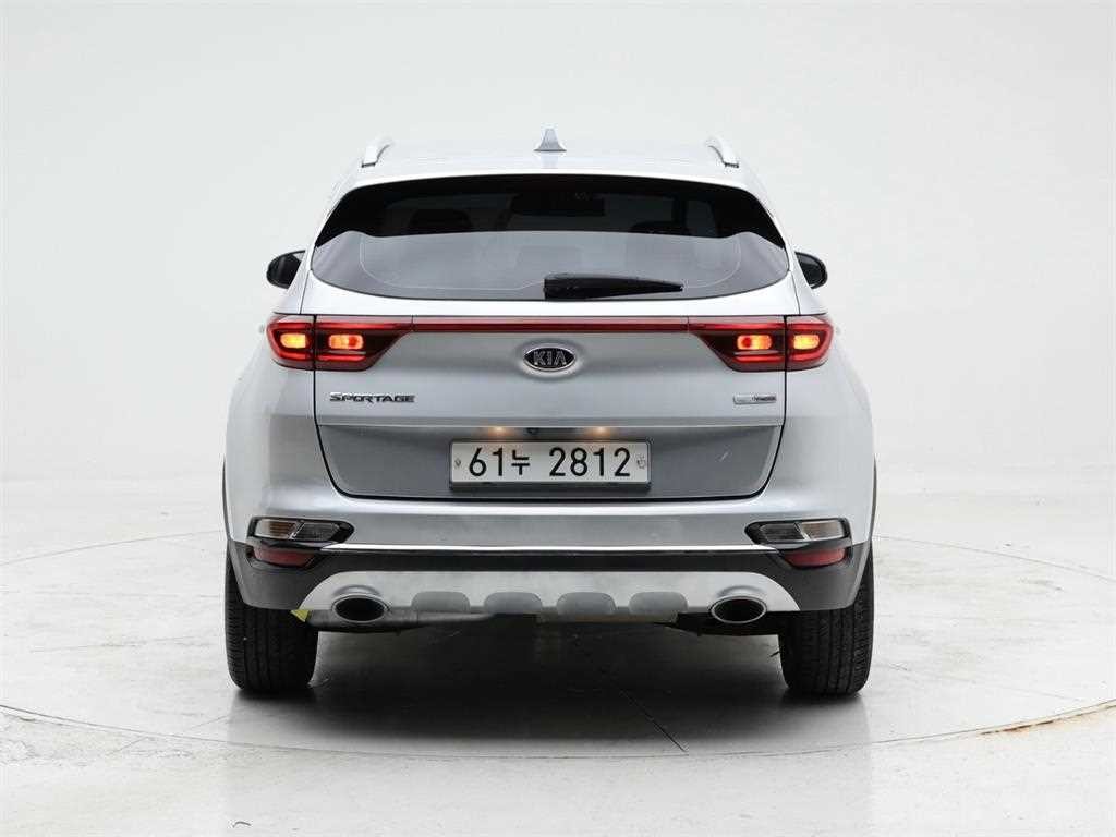기아 스포티지 스포티지 더 볼드 2.0 디젤 2WD 프레스티지 이미지 5