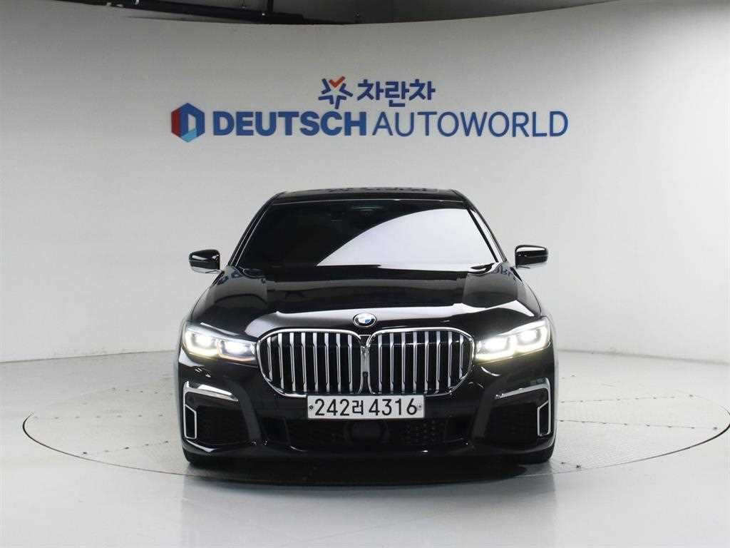 BMW 7시리즈 7시리즈 (G11) 740d xDrive M 스포츠 이미지 3