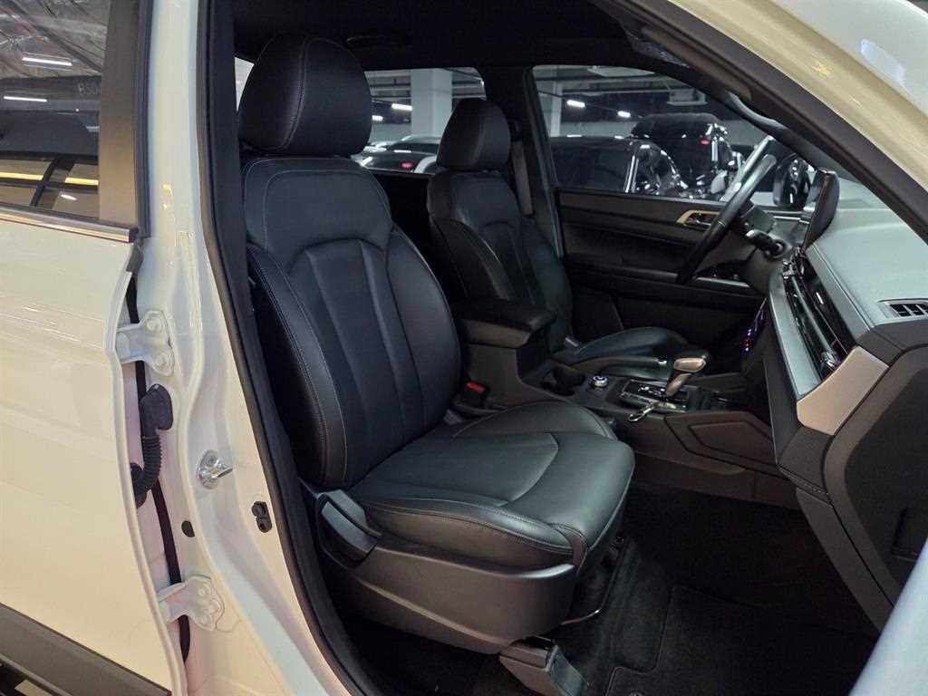 KG모빌리티(쌍용) 렉스턴 더 뉴 렉스턴 스포츠 디젤 2.2 4WD 쿨멘 프레스티지 이미지 9