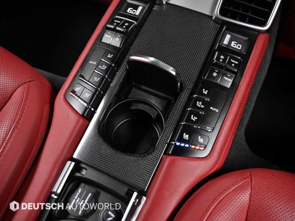 포르쉐 파나메라 3.6 AWD 970 이미지 16