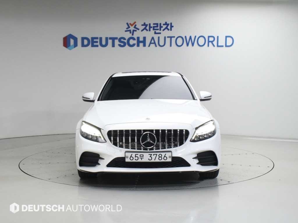 벤츠 C 클래스 C클래스 W205 C220 d 4MATIC 익스클루시브 이미지 3
