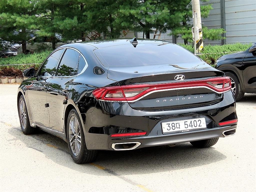 현대 그랜저 그랜저 IG 2.4 GDI 프리미엄 기본형 이미지 3