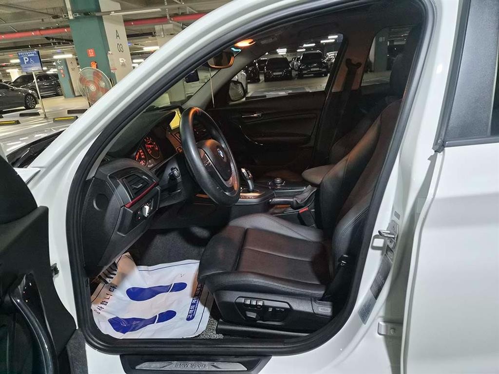 BMW 1시리즈 1시리즈 (F20) 118d 스포츠 이미지 6