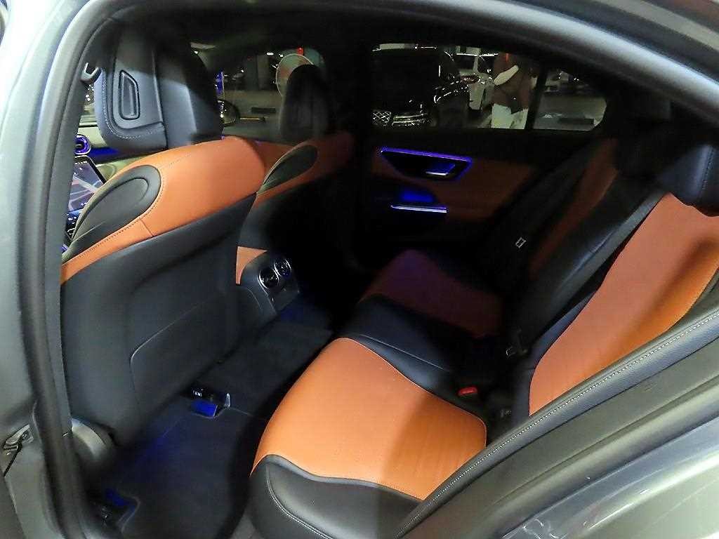 벤츠 C 클래스 C클래스 W206 C200 AMG 라인 이미지 7