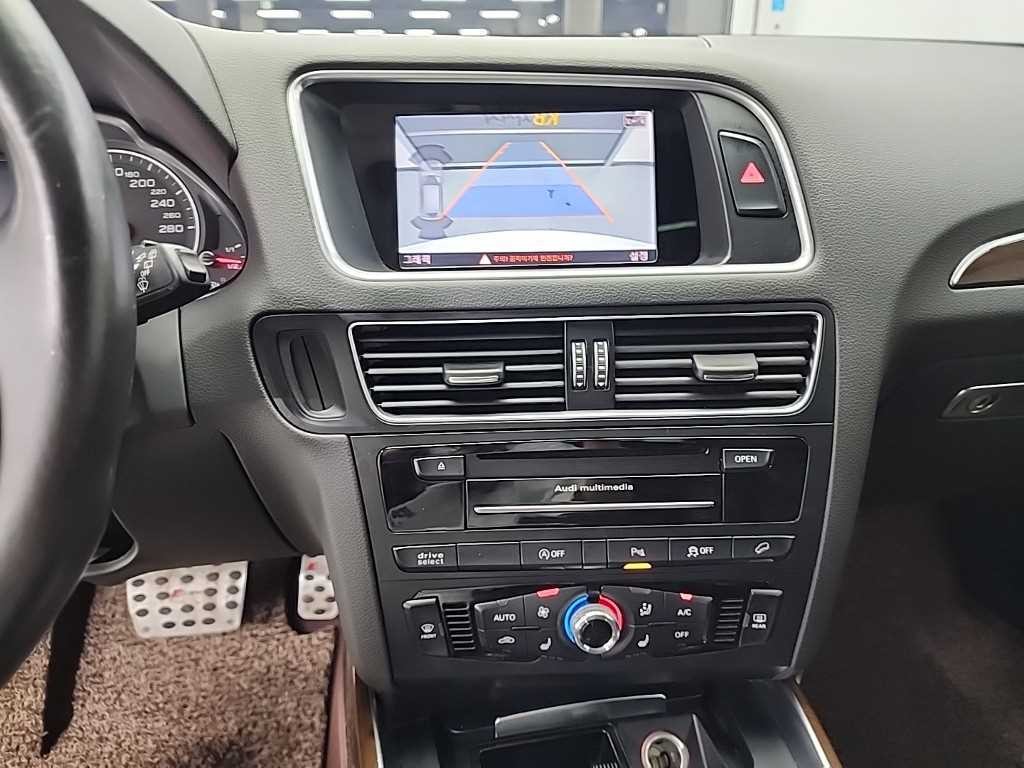 아우디 Q5 35 TDI 콰트로 다이나믹 이미지 10