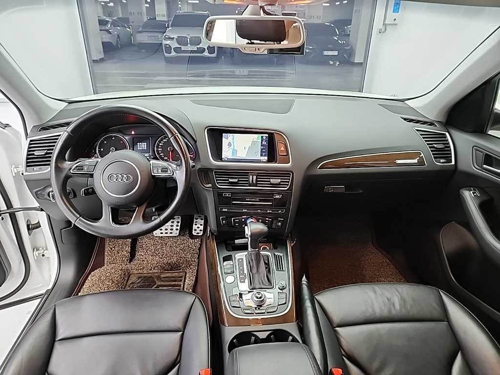 아우디 Q5 35 TDI 콰트로 다이나믹 이미지 7