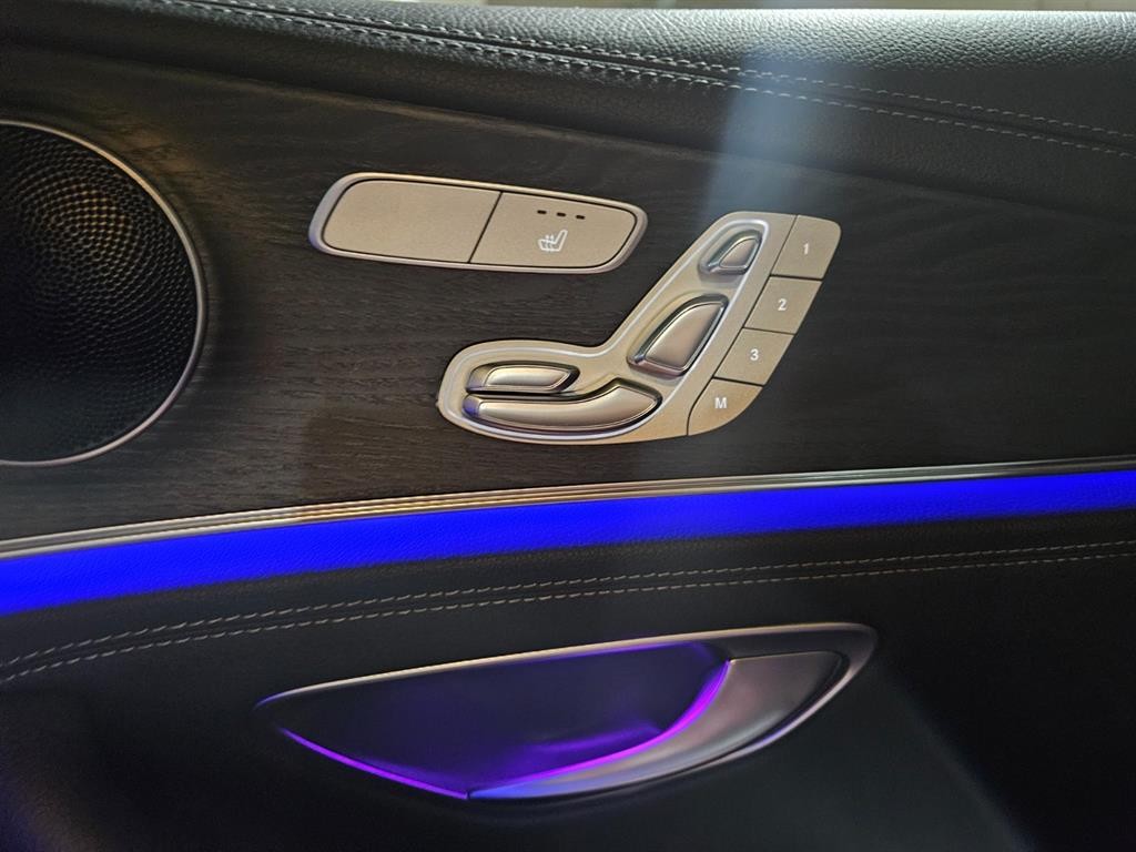 벤츠 E 클래스 E-클래스 W213 E220d 4MATIC AMG라인 이미지 19