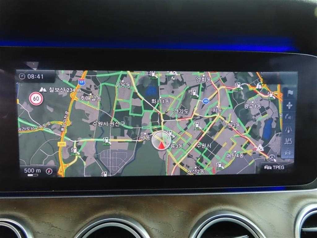 벤츠 E 클래스 E-클래스 W213 E300 4MATIC 익스클루시브 이미지 12