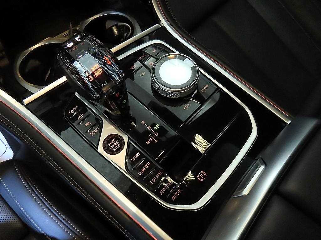 BMW 8시리즈 8시리즈 (G15) M850i xDrive 그란 쿠페 이미지 12