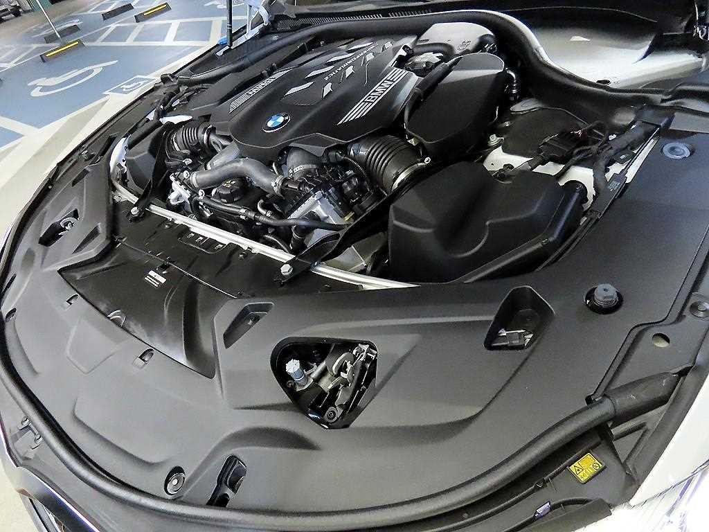 BMW 8시리즈 8시리즈 (G15) M850i xDrive 그란 쿠페 이미지 19