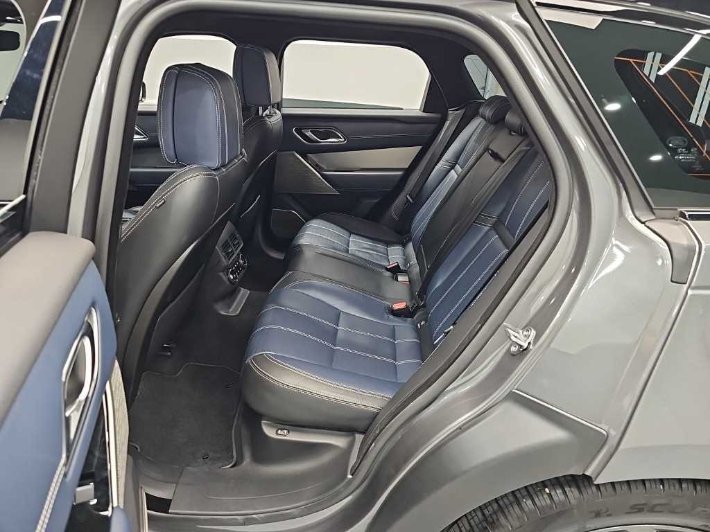 랜드로버 레인지로버 벨라 3.0 D300 R-다이나믹 HSE 이미지 12