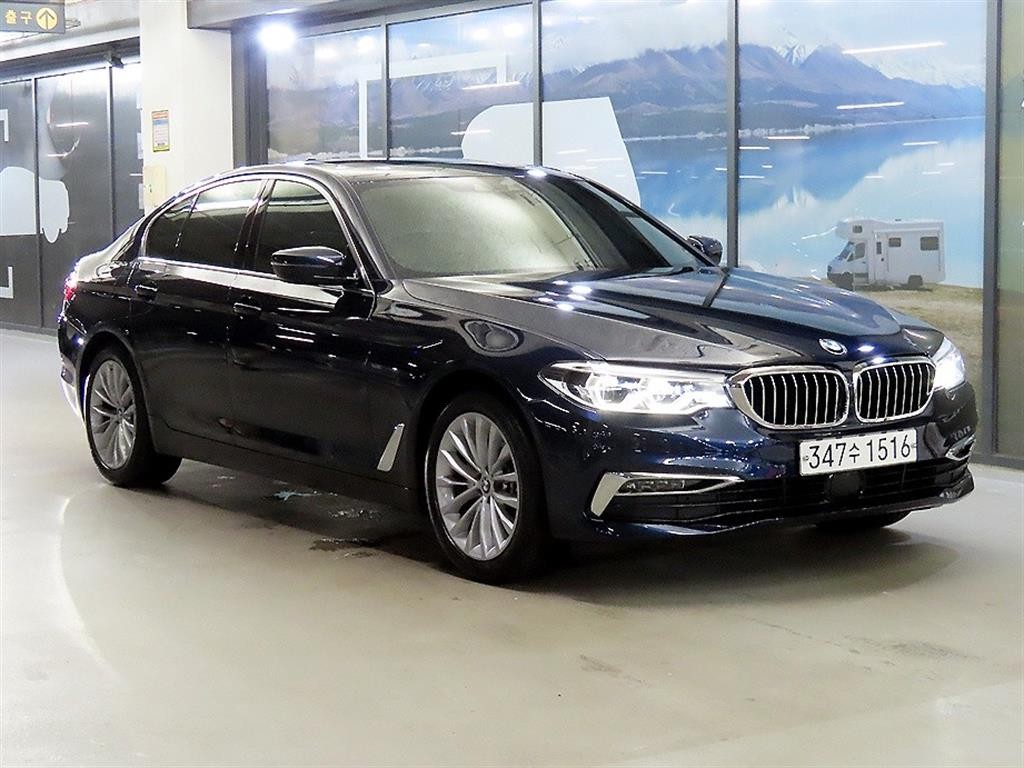 BMW 5시리즈 5시리즈 (G30) 520d 럭셔리 플러스 이미지 1