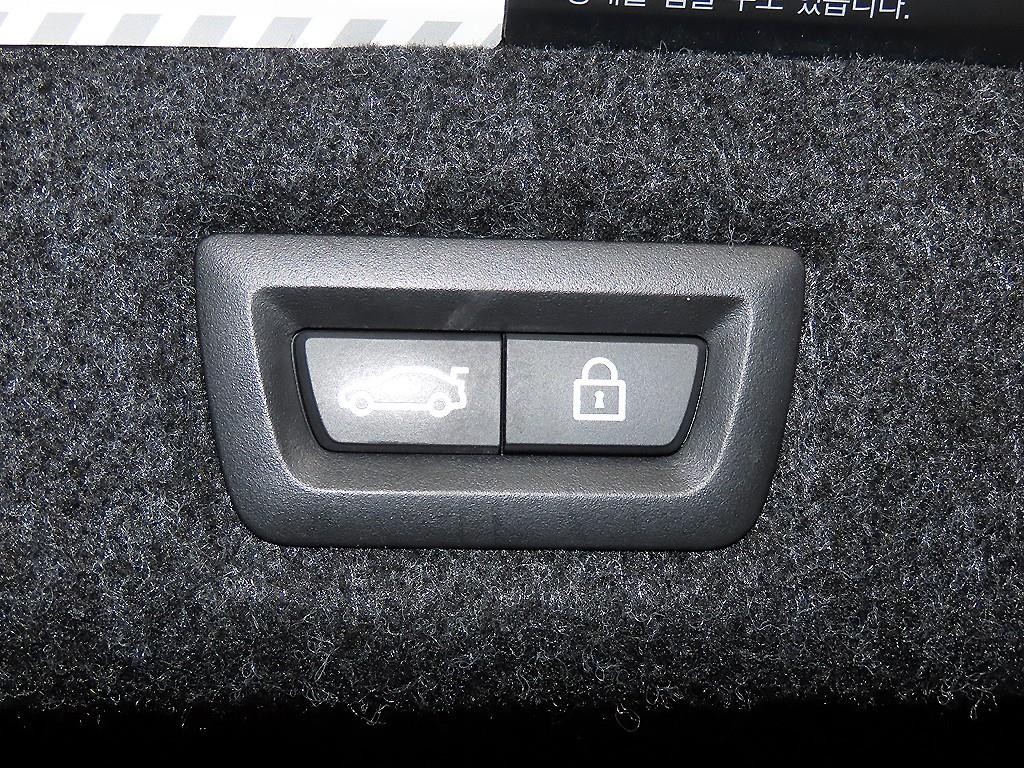 BMW 5시리즈 5시리즈 (G30) 520d 럭셔리 플러스 이미지 16