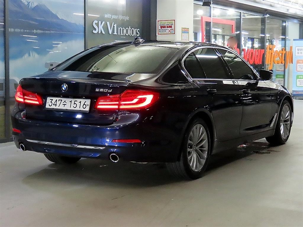 BMW 5시리즈 5시리즈 (G30) 520d 럭셔리 플러스 이미지 4