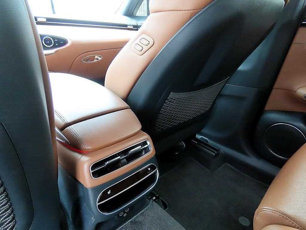 제네시스 GV70 2.5T 가솔린 2WD 이미지 16