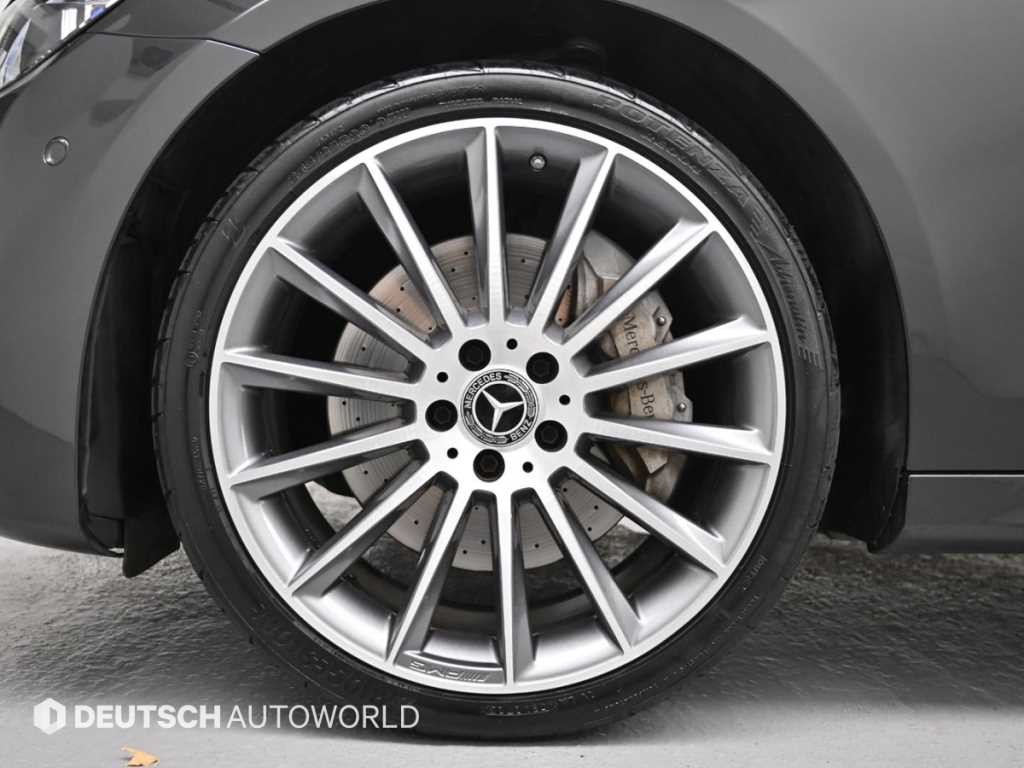 벤츠 E 클래스 E-클래스 W213 E350 4MATIC AMG LINE 이미지 5