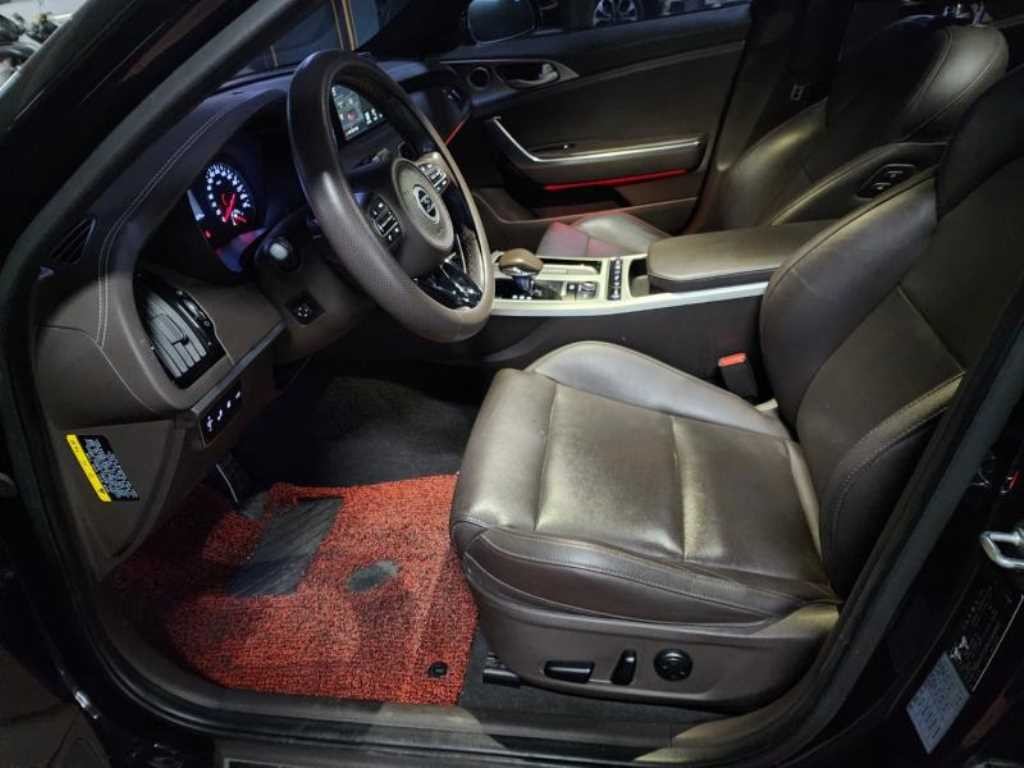 기아 스팅어 가솔린 2.0 터보 AWD 플래티넘 이미지 14