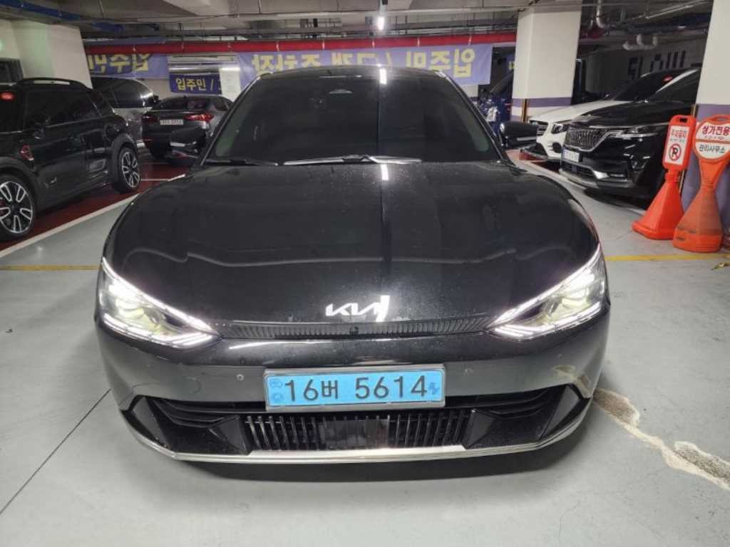 기아 EV6 롱레인지 어스 이미지 1