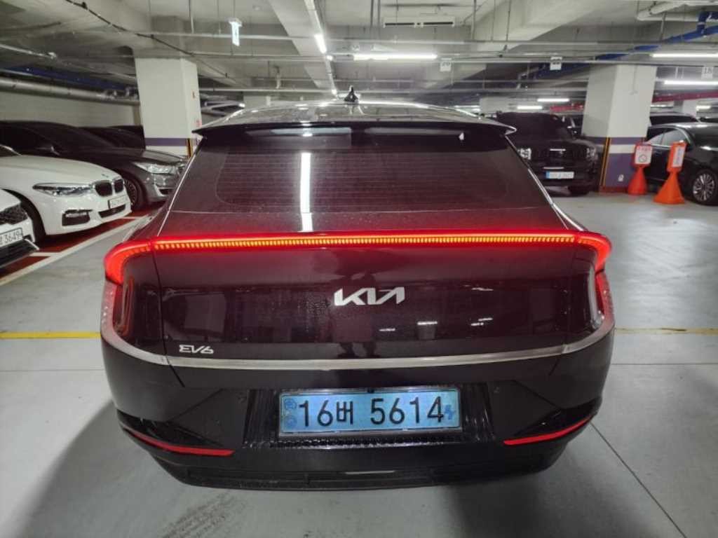 기아 EV6 롱레인지 어스 이미지 3