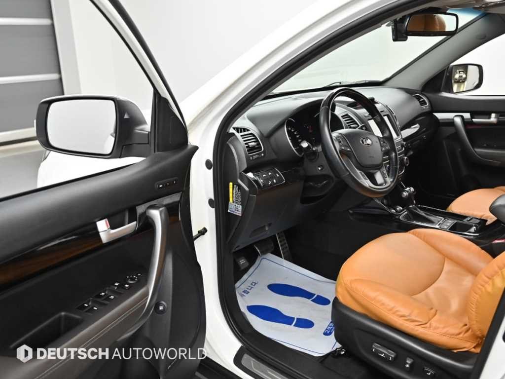 기아 쏘렌토 뉴 쏘렌토 R 4WD 2.0 노블레스 브라운프리미엄 이미지 11