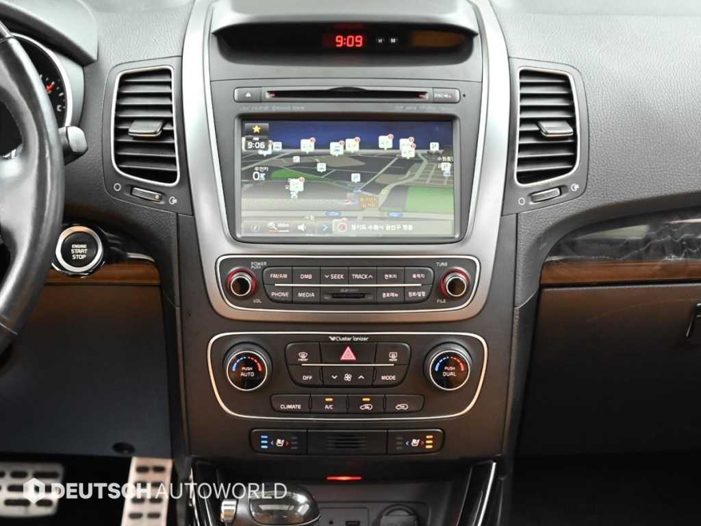 기아 쏘렌토 뉴 쏘렌토 R 4WD 2.0 노블레스 브라운프리미엄 이미지 14