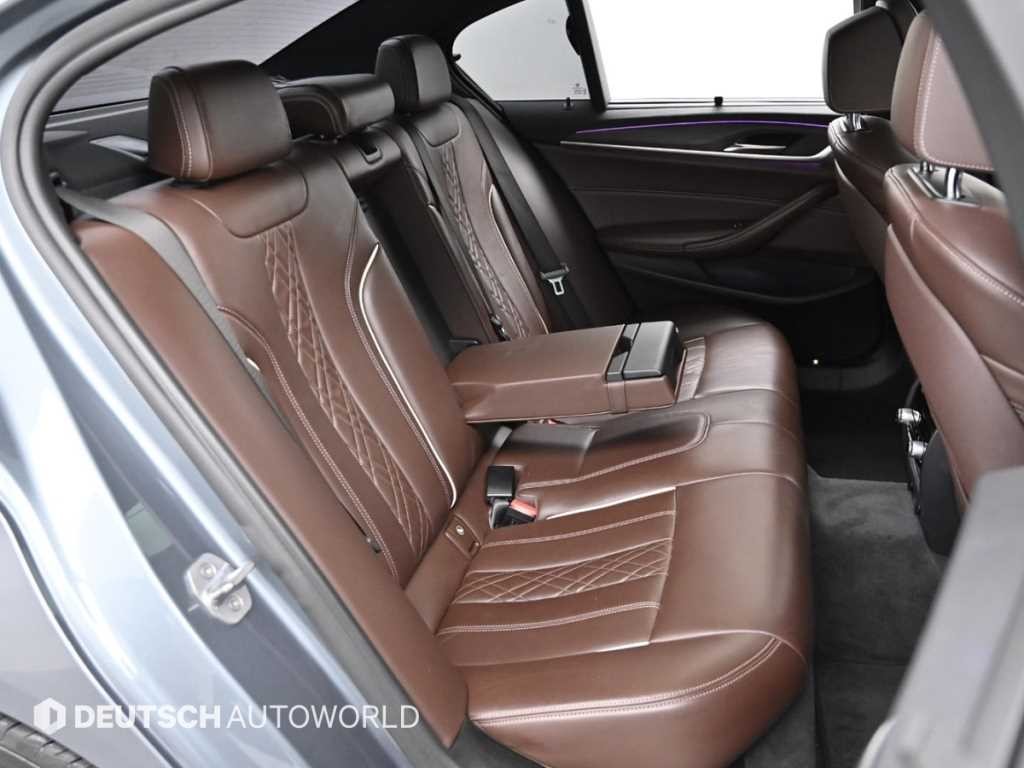 BMW 5시리즈 5시리즈 (G30) 520d M 스포츠 플러스 이미지 12