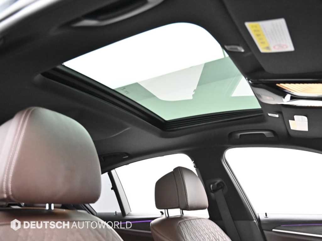 BMW 5시리즈 5시리즈 (G30) 520d M 스포츠 플러스 이미지 18
