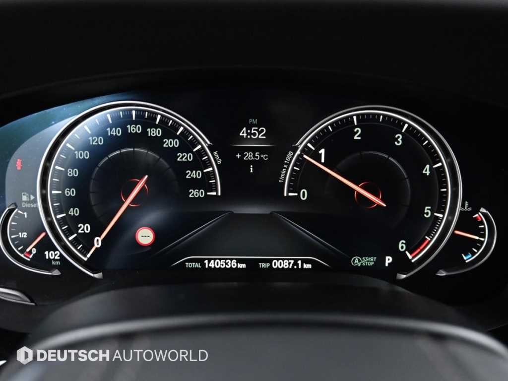 BMW 5시리즈 5시리즈 (G30) 520d M 스포츠 플러스 이미지 8