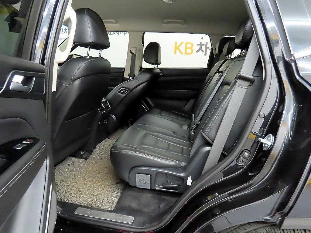 KG모빌리티(쌍용) 렉스턴 G4렉스턴 디젤 2.2 4WD 마제스티 스페셜 이미지 6