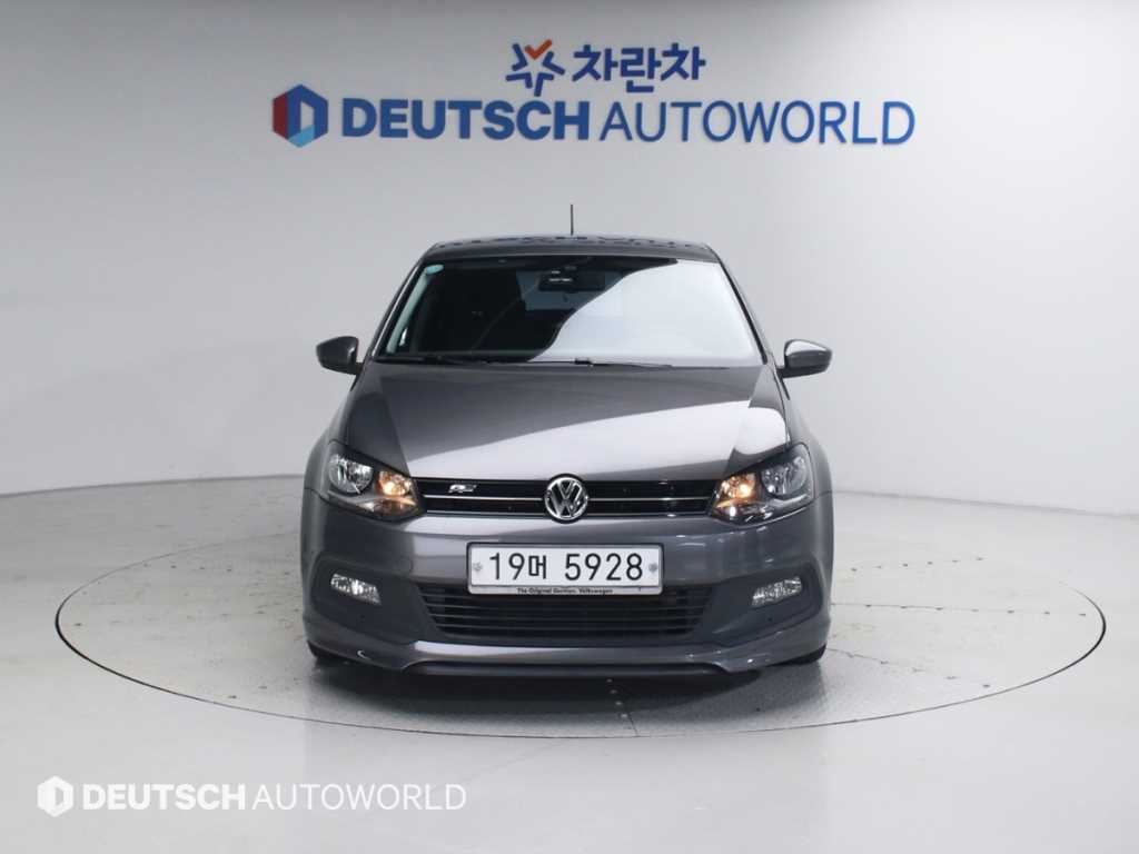 폭스바겐 폴로 1.6 TDI R-LINE 이미지 3