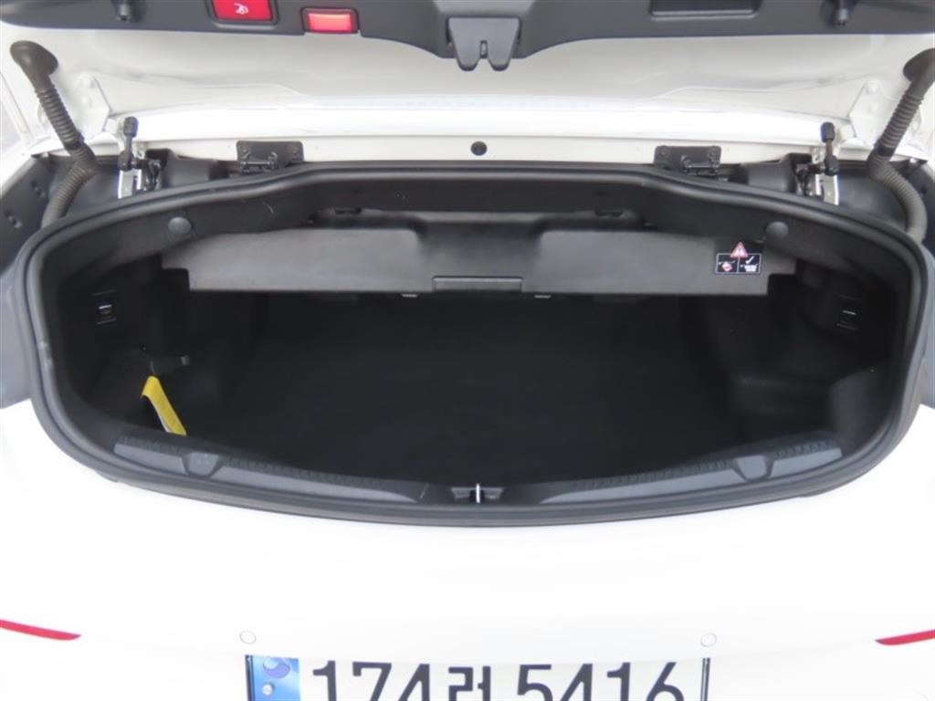 벤츠 E 클래스 E-클래스 W213 E220d 카브리올레 이미지 18