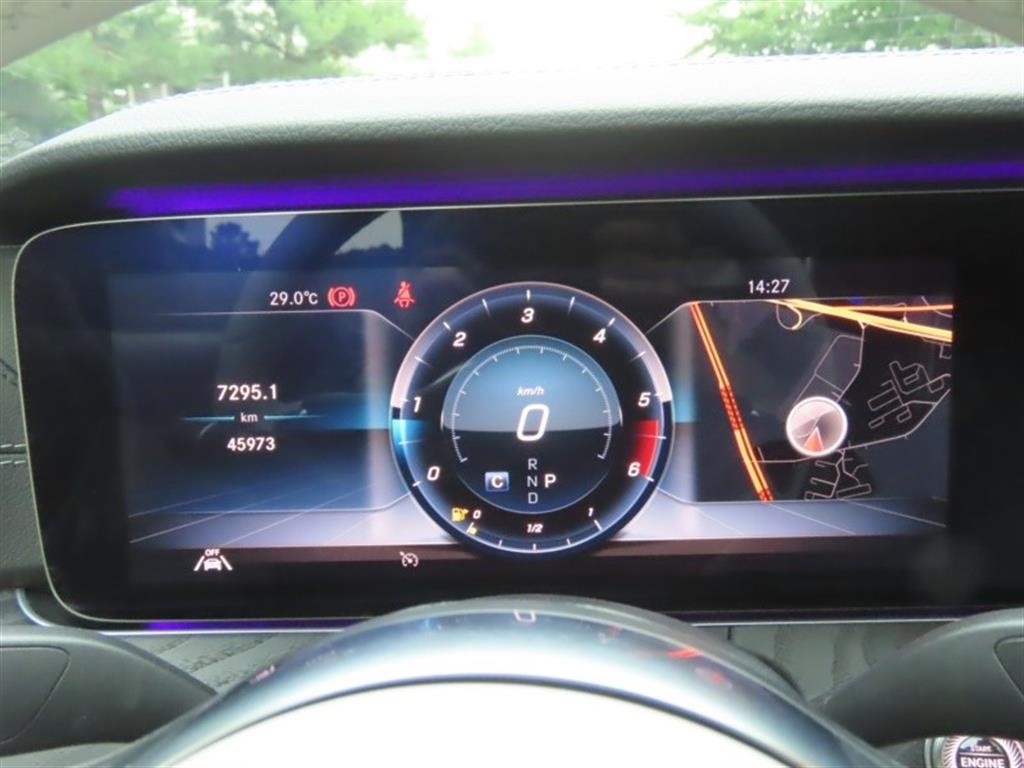 벤츠 E 클래스 E-클래스 W213 E220d 카브리올레 이미지 5