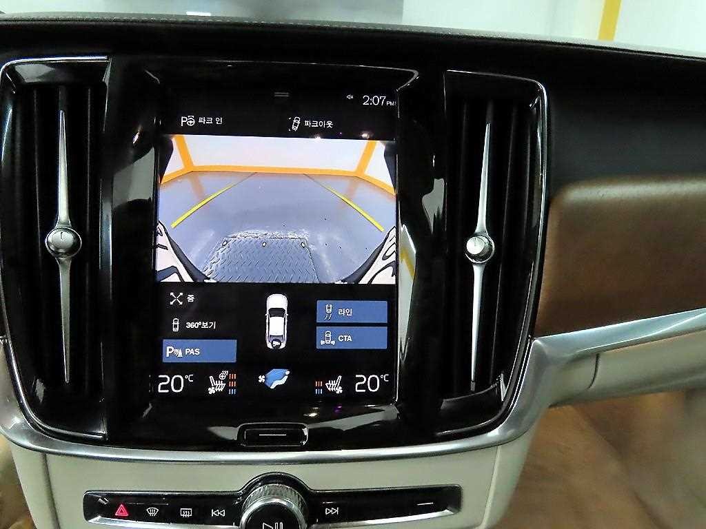 볼보 S90 T8 AWD 엑설런스 이미지 15