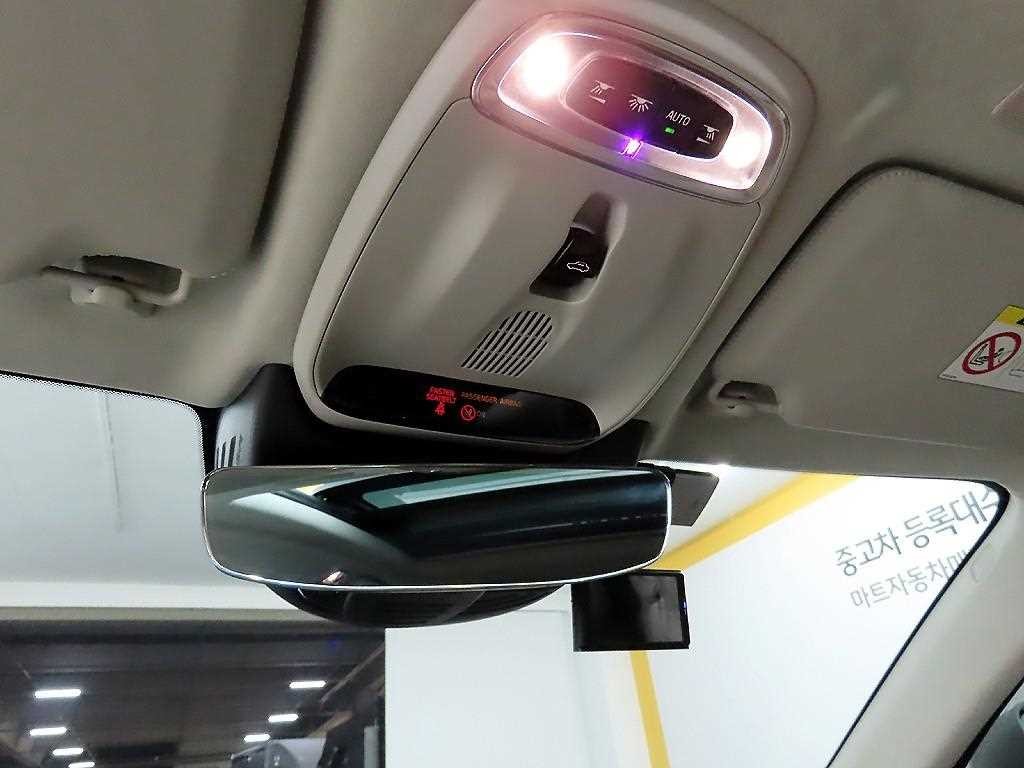 볼보 S90 T8 AWD 엑설런스 이미지 16