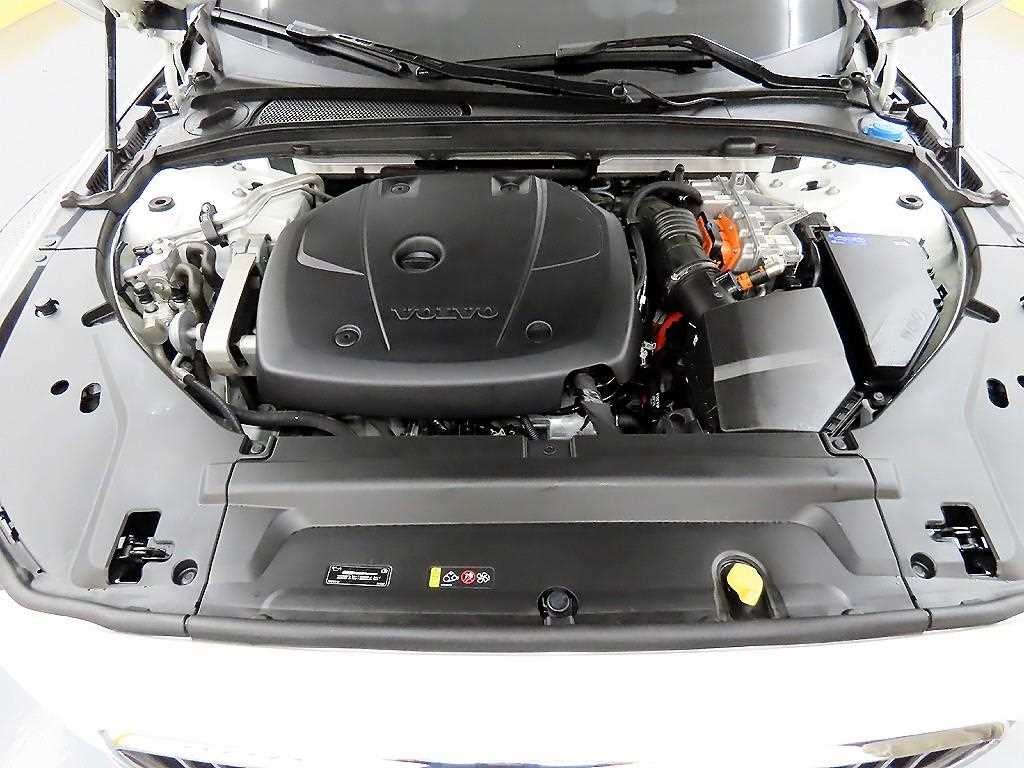 볼보 S90 T8 AWD 엑설런스 이미지 19