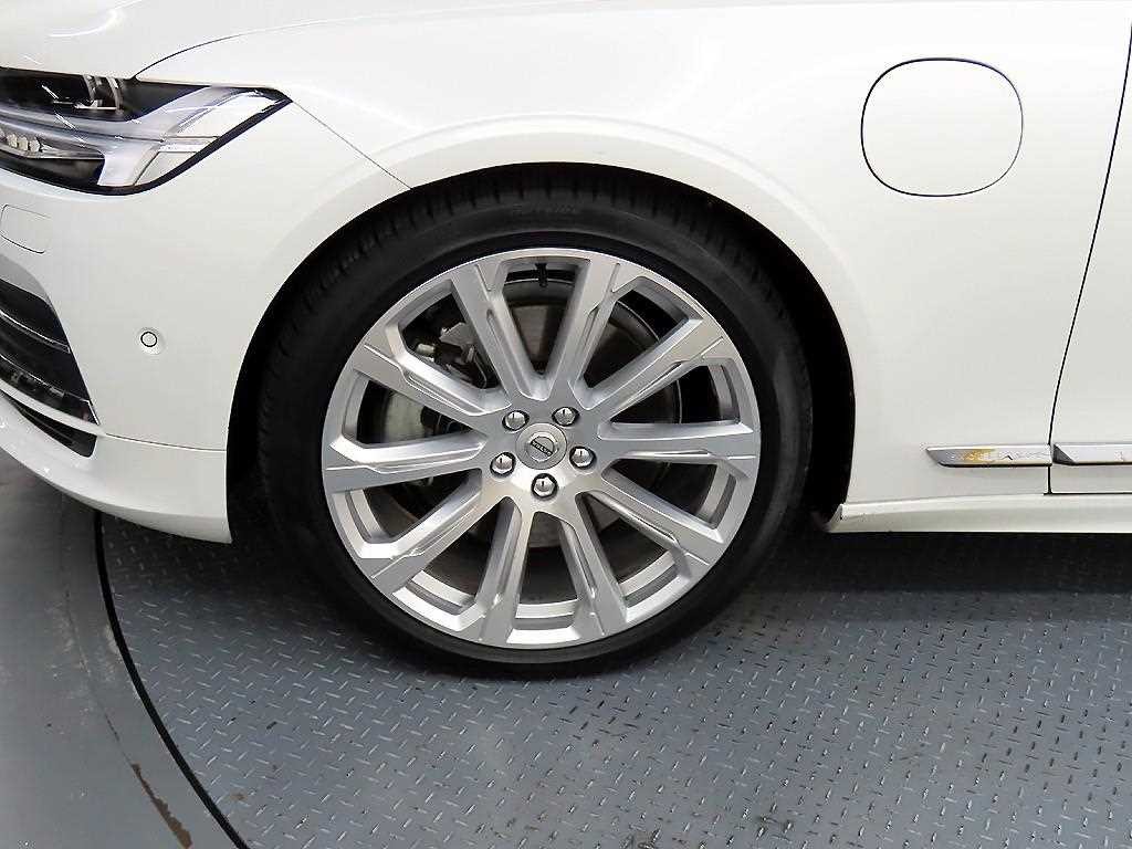 볼보 S90 T8 AWD 엑설런스 이미지 20